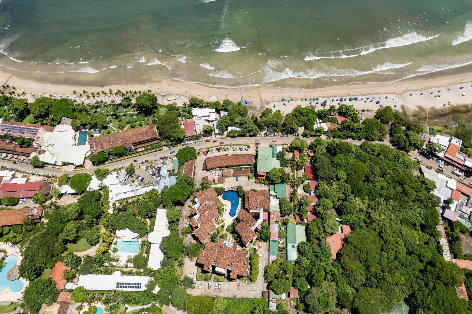 Sunrise 1- 3 Bedroom Poolside Condo Tamarindo Bagian luar foto