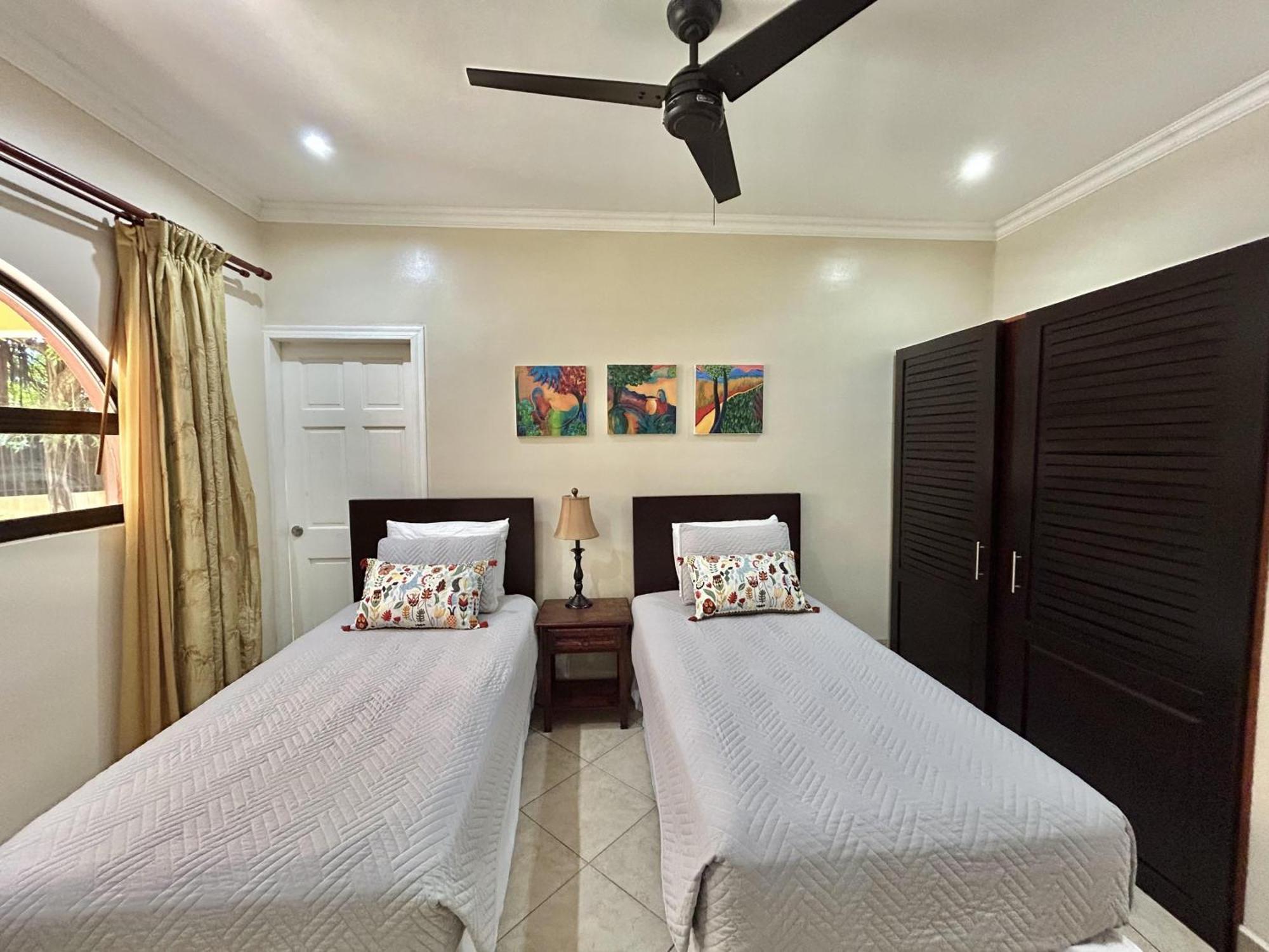 Sunrise 1- 3 Bedroom Poolside Condo Tamarindo Bagian luar foto